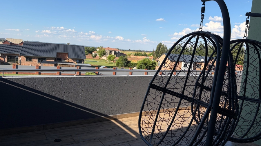 4 Bedroom Property for Sale in Grimbeeck Park North West